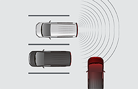 デリカD:5 　後退時交差車両検知警報システム［RCTA］